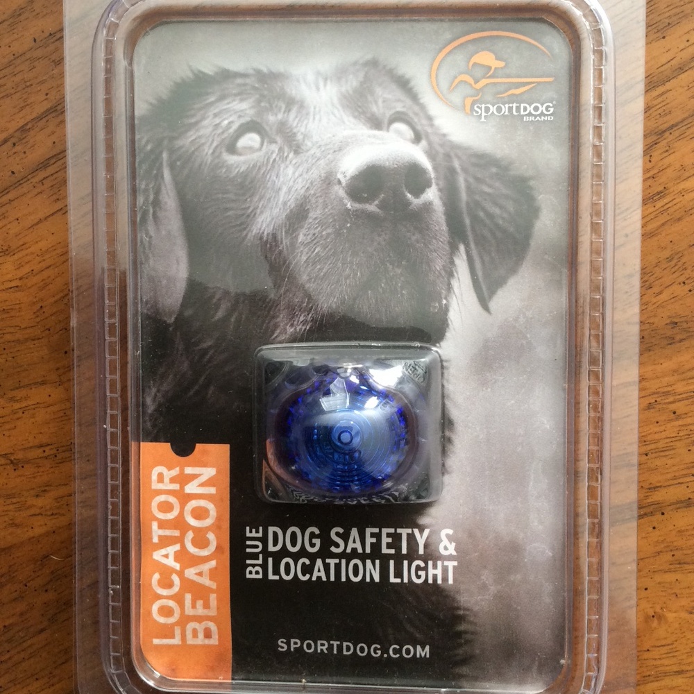 Sport dog beacon locator light